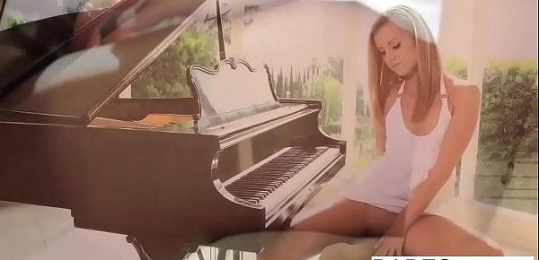  Babes - THE PIANO LESSON - Jessie Rogers